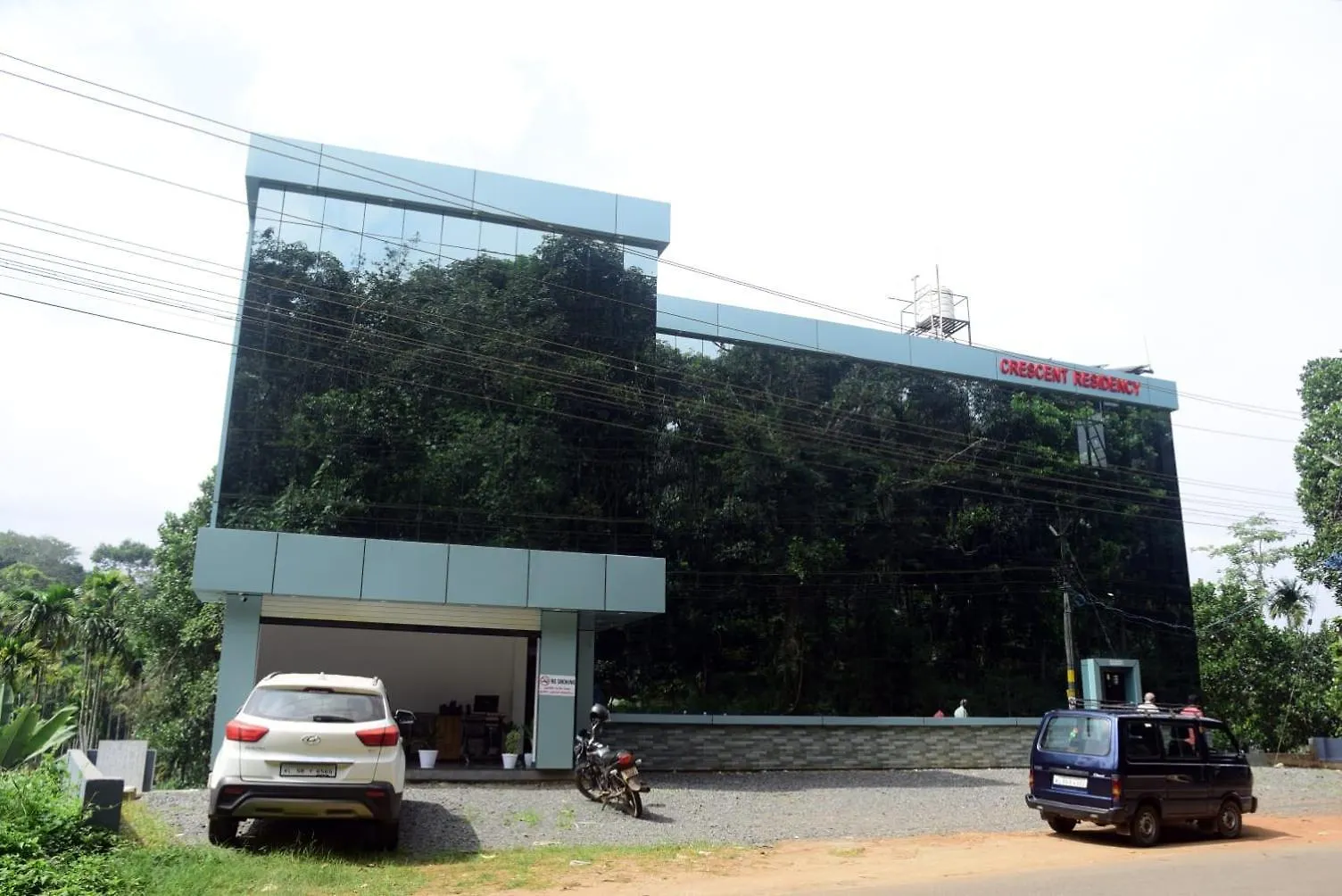 فندق Crescent Residency Padinjarathara